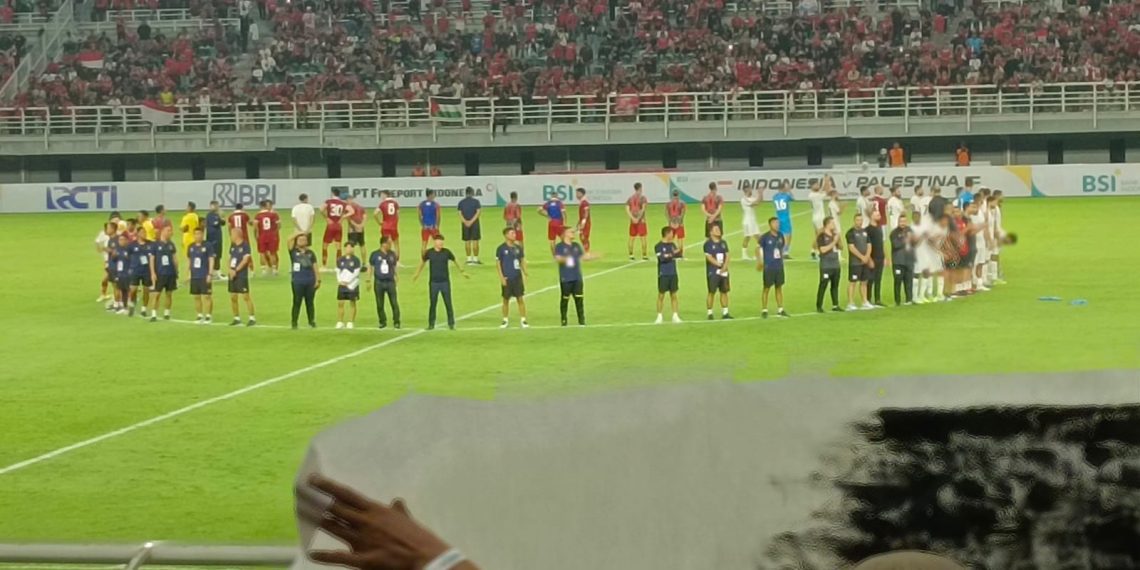 Warga Antusias Saksikan Laga Timnas Indonesia Melawan Palestina